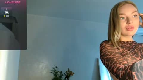 Snapshot of siberian_girl_ chatting on September 2025 01:49:01 AM Eva online show from September 2025 01:49:01 AM