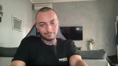 sidvicious23cm online show from October 2025 02:40:02 PM