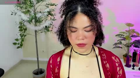 Vaiolet online show from April 2026 03:18:02 PM