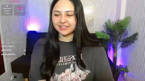 Snapshot of siena_tay chatting on February 2026 12:04:01 PM Siena online show from February 2026 12:04:01 PM