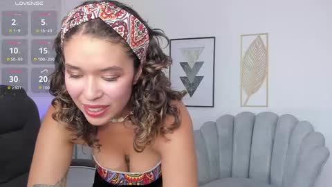 siiena online show from April 2026 05:15:01 PM