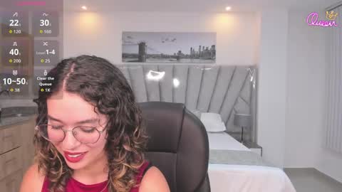 Snapshot of sienna_luxor chatting on May 2026 06:49:02 PM siiena online show from May 2026 06:49:02 PM