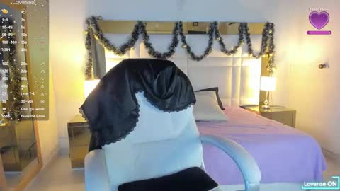 Sienna  online show from December 2025 11:28:02 AM