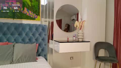 Snapshot of siennapierce chatting on June 2026 11:41:02 AM Sienna online show from June 2026 11:41:02 AM