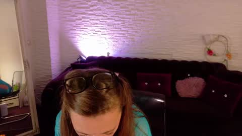 siennashinee online show from July 2026 07:08:02 PM