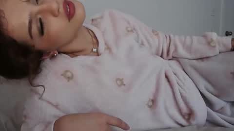 Sienna Sings online show from May 2026 12:19:02 AM