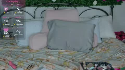 Sienna Luxx online show from June 2026 08:53:02 PM