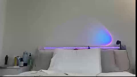 Sienna online show from March 2026 10:14:02 PM