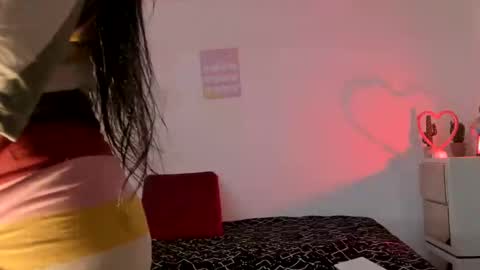 sierra_violet online show from February 2025 05:42:02 AM