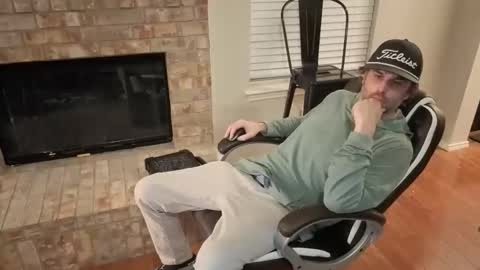 Snapshot of sigmaslayer chatting on February 2026 11:07:01 AM sigmaslayer online show from February 2026 11:07:01 AM