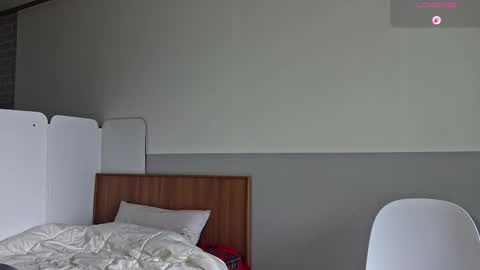 Silas Kim online show from February 2026 02:24:01 AM