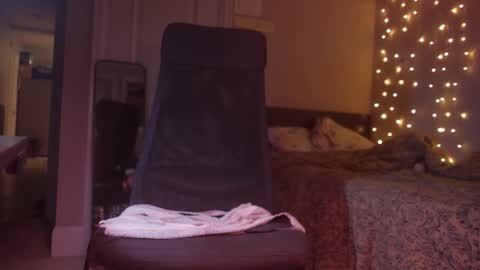 Silas online show from October 2025 01:28:01 AM