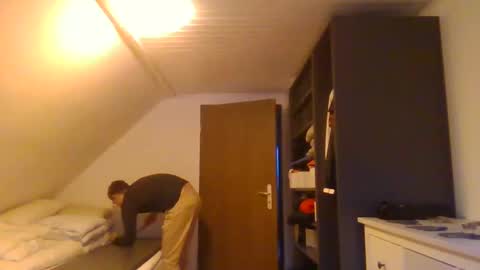 silent_control93 online show from December 2024 03:24:02 PM