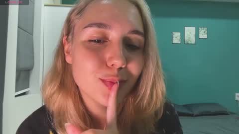 Snapshot of silicia_lu chatting on June 2026 02:21:02 PM You fav Miss Si online show from June 2026 02:21:02 PM