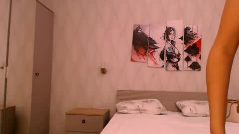 silk_ann online show from November 2025 04:48:02 AM