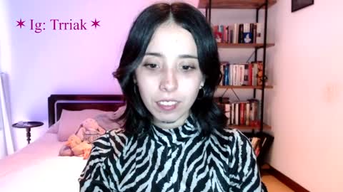 silkbite online show from April 2026 10:25:02 PM