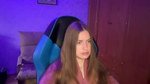 Snapshot of silksinner_ chatting on May 2026 08:11:01 AM Erica online show from May 2026 08:11:01 AM