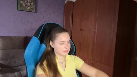 Snapshot of silksinner_ chatting on June 2026 10:31:02 AM Erica online show from June 2026 10:31:02 AM