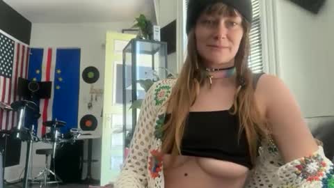 silkwilde online show from April 2026 02:55:02 PM