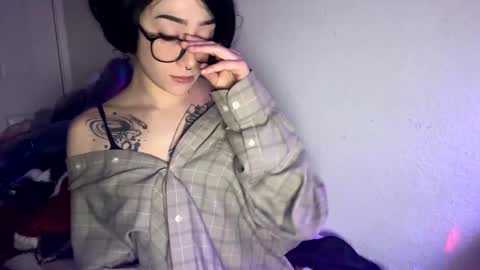 Snapshot of silkymommi chatting on January 2025 09:59:01 AM SweettHoney online show from January 2025 09:59:01 AM