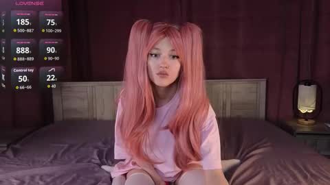 silly___woman online show from September 2025 02:00:01 PM