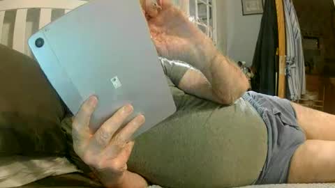 sillyoldman45221063 online show from April 2026 11:27:01 PM