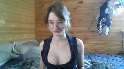 Snapshot of silvadevil chatting on June 2026 02:01:02 PM Kate online show from June 2026 02:01:02 PM