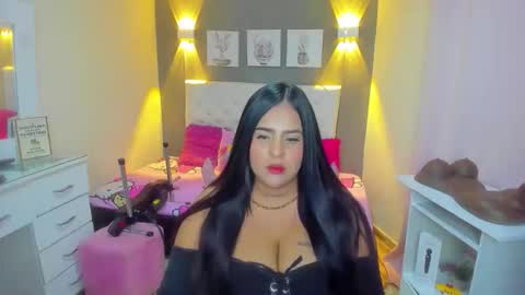 Snapshot of silvana_cruzz chatting on October 2025 03:05:02 AM Silvana cruzzz online show from October 2025 03:05:02 AM