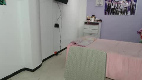 Snapshot of silvanaroberts_ chatting on March 2025 09:48:02 PM Rouse online show from March 2025 09:48:02 PM