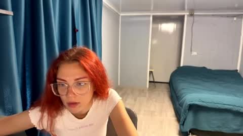 Snapshot of silvia998 chatting on June 2026 06:52:01 AM silvia998 online show from June 2026 06:52:01 AM