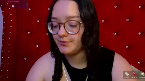 silvia_ls online show from December 2025 10:38:01 PM