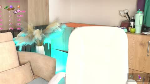 Snapshot of silviastonex chatting on April 2026 11:32:01 AM Silvia Stone online show from April 2026 11:32:01 AM