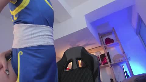 Wendy help me get get 69 likes  online show from November 2025 07:18:02 AM