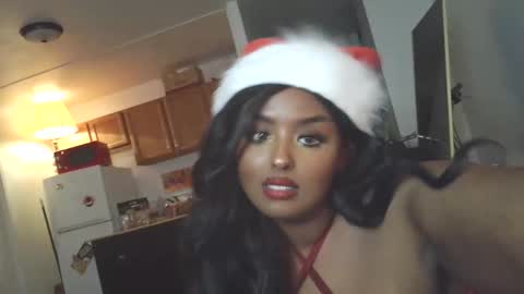 Simin Fox online show from December 2025 03:03:01 AM