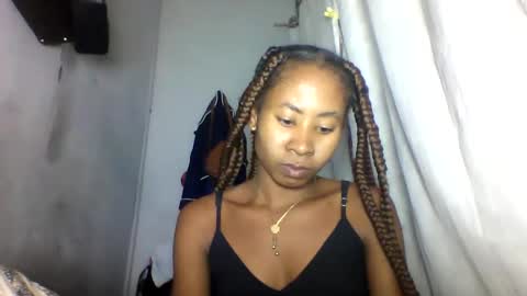 Snapshot of simirna98 chatting on June 2026 01:06:02 PM simirna98 online show from June 2026 01:06:02 PM