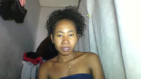 Snapshot of simirna98 chatting on June 2026 09:41:02 AM simirna98 online show from June 2026 09:41:02 AM