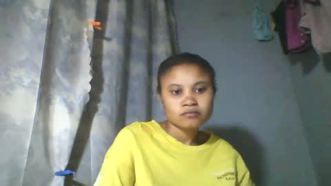 Snapshot of simirna98 chatting on June 2026 04:18:02 PM simirna98 online show from June 2026 04:18:02 PM