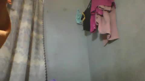 Snapshot of simirna98 chatting on June 2026 08:04:02 AM simirna98 online show from June 2026 08:04:02 AM