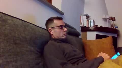 Snapshot of simmeturbate chatting on February 2026 10:17:01 PM Italiandaddyitalydickassbottomassholecomshowmasturbatenudeboyitalyatleticcutemuscolarhardcockdickboy online show from February 2026 10:17:01 PM