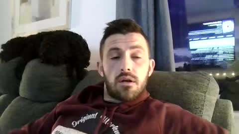 simomoliver online show from April 2026 07:59:01 PM