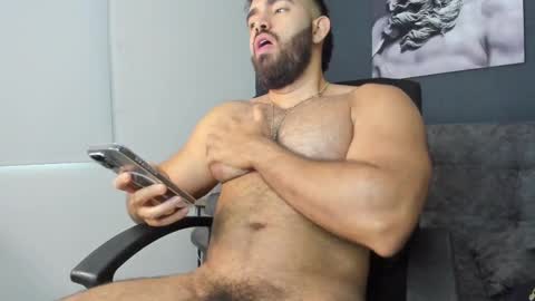 simon_leon01 online show from February 2025 10:03:02 PM