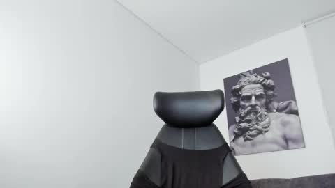 simon_leon01 online show from October 2025 12:09:01 AM