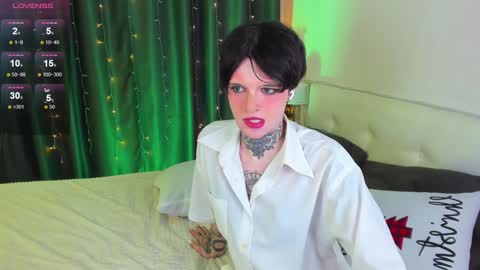 Simona online show from January 2025 02:41:02 PM