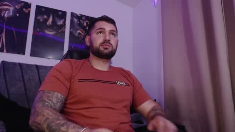 Snapshot of simonbeck chatting on February 2025 09:48:01 PM Simon online show from February 2025 09:48:01 PM