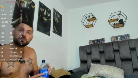 Snapshot of simonbeck chatting on May 2026 08:04:02 PM Simon online show from May 2026 08:04:02 PM