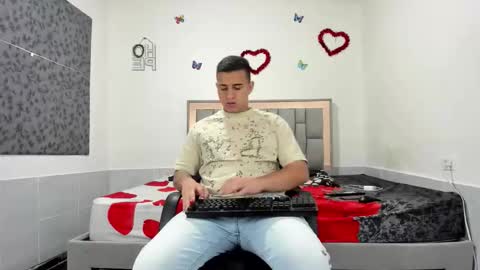 SIMON KELER online show from September 2025 12:15:01 AM