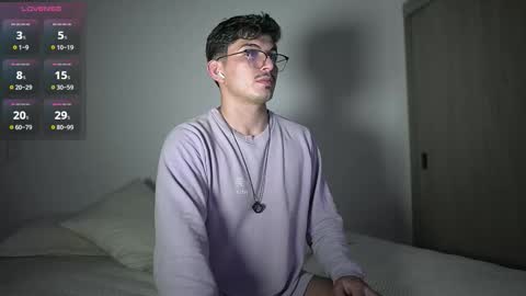 Snapshot of simoon_01 chatting on February 2026 03:04:01 AM SIMOON online show from February 2026 03:04:01 AM