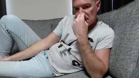 Ricky online show from November 2025 02:39:01 PM