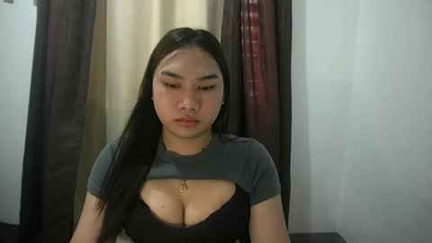 Snapshot of simply_francine chatting on June 2026 02:39:01 AM simply francine online show from June 2026 02:39:01 AM