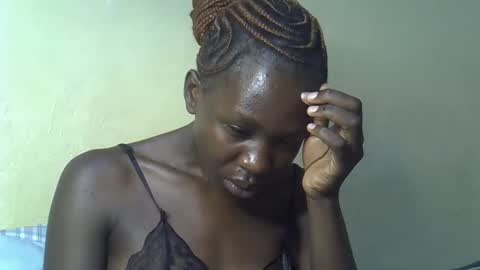 Snapshot of simplyloy33 chatting on May 2026 05:15:02 AM simplyloy33 online show from May 2026 05:15:02 AM